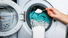 Bügeln ist passé: 5 Esslöffel in die Waschmaschine für glatte, frische Wäsche