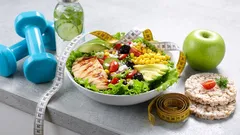 Gewinnen Sie Ihre ideale Figur zurück und reduzieren Sie Schwellungen: 3 Getränke & 2 Regeln